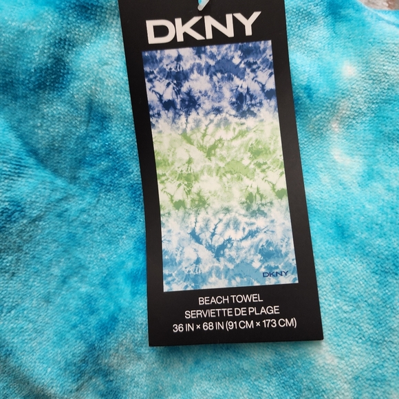 Dkny Beach Pool  Towel  Tie- Dye Blue Green  36 x 68 Soft 100% Cotton - Picture 1 of 5